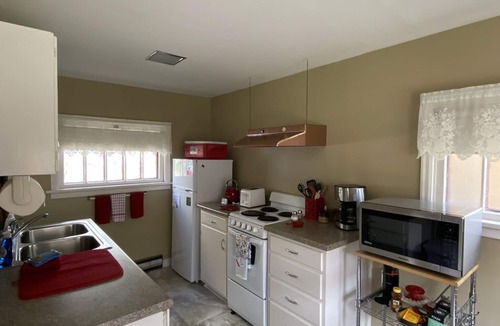 Gardiner Cottage | Perfect for two! Less than half mile from Yellowstone. 'Downtown' location.