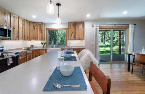 Whitefish House | Pet Friendly + 12 Mins Drive to Downtown, Nearby Dining and Shopping!