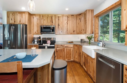 Whitefish House | Pet Friendly + 12 Mins Drive to Downtown, Nearby Dining and Shopping!
