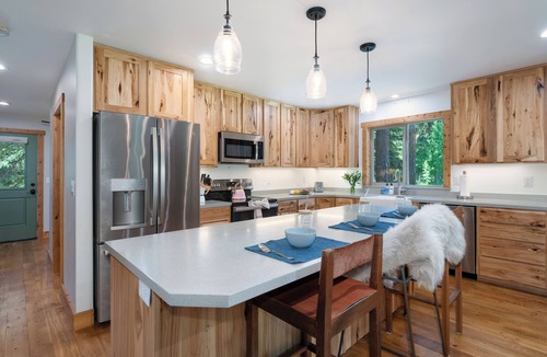 Whitefish House | Pet Friendly + 12 Mins Drive to Downtown, Nearby Dining and Shopping!