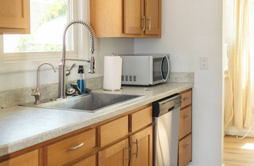 Billings House | Pet Friendly 2 Bed Home w/Hot Tub!