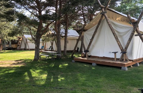 Palisades RV Rental | Pet Friendly Wild West Luxury Glamping tent