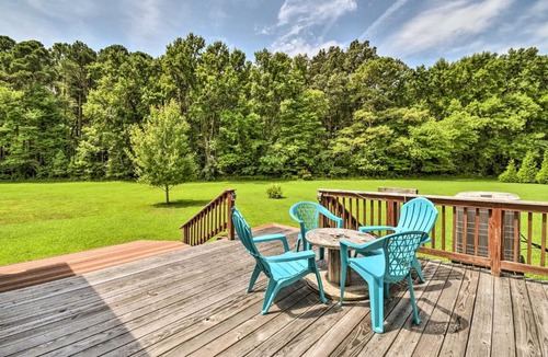 Painter House | Pet-Friendly Woodsy Gem: 1/4 Mi to Chesapeake Bay