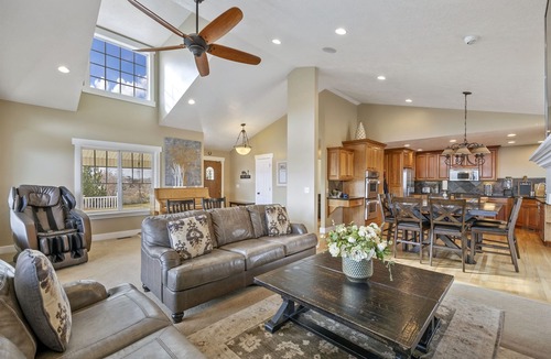 Eagle Mountain House | Pickle-Ball & Hot-tub & Sauna & Theater Game Room!