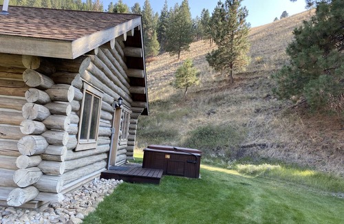 Darby Cabin | Ponderosa Cabin at Rye Creek Lodge