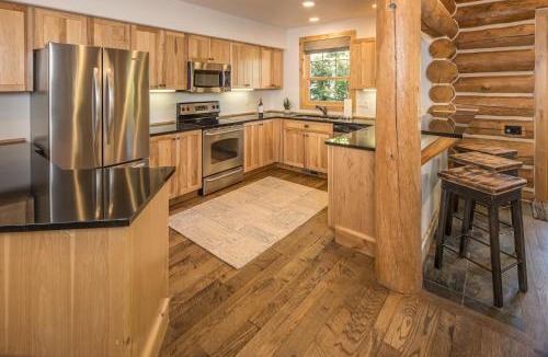 Powder Ridge House | Powder Ridge Cabin | 6 Chief Gull
