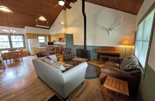 Uinta County Cabin | Private 1,200 Acre Wyoming Ranch Sleeps 18 with Wildlife, Views and Adventure
