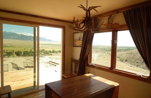 Silver Star Cabin | PRIVATE 170 Acre Ranch w/2BR/2BA cabin