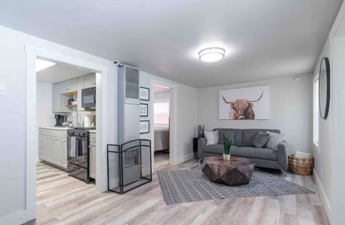 Billings House | Private 1BDRM Home W/Garage