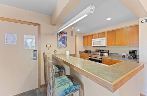 Keystone Condo | Private Balcony w/Partial Views & Convenient Location w/Shuttle Stop Nearby