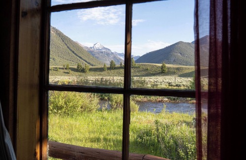 Mackay Cabin | Private & Cozy Cabins on North Fork of Big Lost River [Big Lost Ranch]
