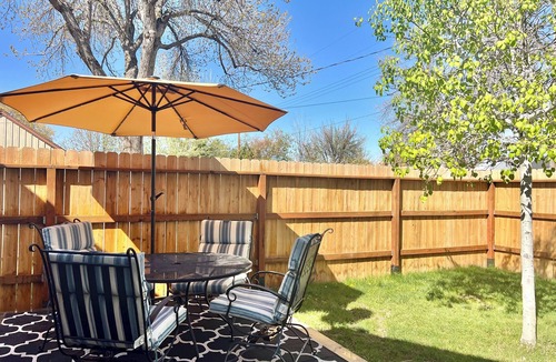 Twin Falls House | Private Fenced Yard - Full Kitchen - Laundry - Pets