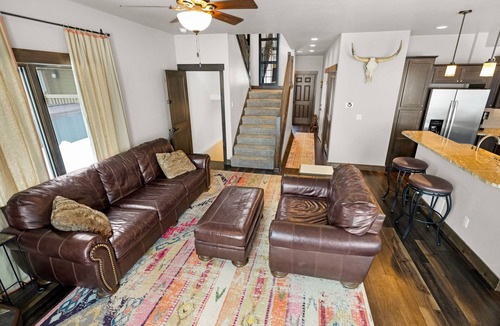 Tabernash House | PRIVATE hot tub, air hockey table + shuffle board table+ amazing views!