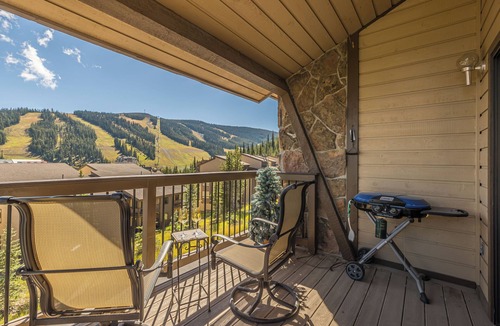 Big Sky House | Private hot tub, ski in/ski out and close to Big Sky Resort