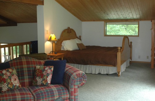 Missoula Cabin | Private lodge. Park like grounds. 15 minutes to downtown. Sleeps 6-12