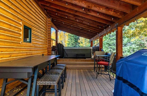 Kremmling House | Private & Lux Gore Pass Adventure Cabin W/Hot Tub