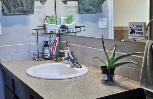 Pasco House | providing spare luxury rooms for rent