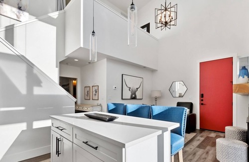 Whitefish House | Quarry A17 - Stunning Quarry Unit! Sleeps 6! Communal Pool, Hot Tub, Gym & More!
