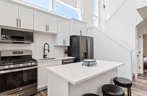 Whitefish House | Quarry A40 - Stunning Pet Friendly 2BD 2BA! Communal Pool, Hot Tub & More!