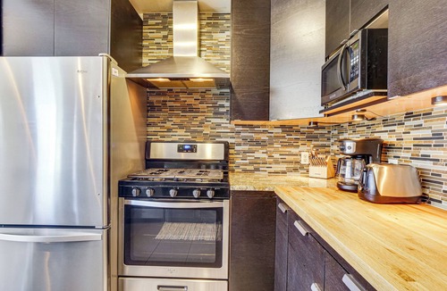 Alma House | Quiet Alma Home w/Deck - 20 Mi to Breckenridge!