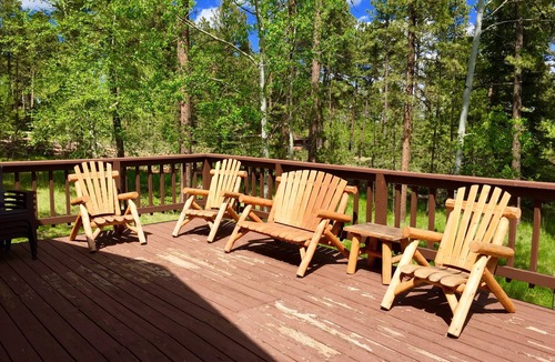 Lead Cabin | Quiet and Private Paradise Close to Highway, ATV and Snowmobile Trails!