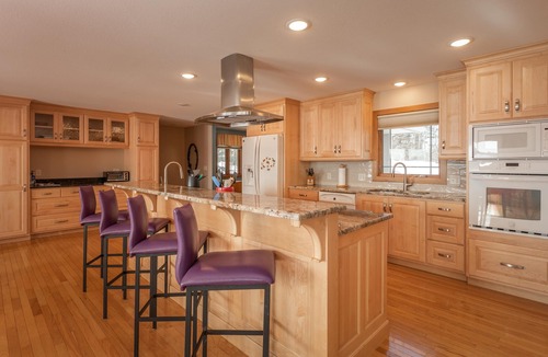 Alexandria House | Quiet Luxury Lakefront Retreat w/Pontoon and dock Included - Alexandria, MN