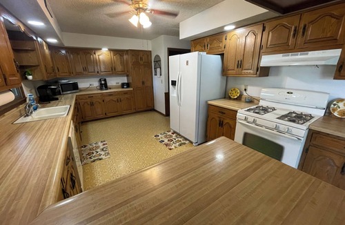 Grahams Island State Park House | Quiet secluded 3 bedroom 3 bath house overlooking the Bob Grant Buffalo Herd.