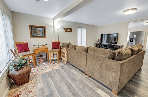 St. Regis House | Quiet, Spacious MT Adventure Hub On Main Street In Saint Regis