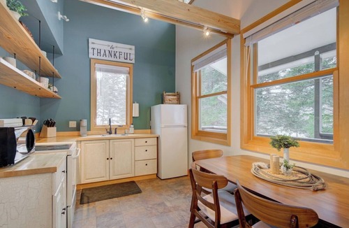 Bozeman House | Quinn Peaks Guest House in the mountains!