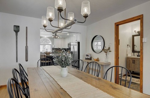 Bozeman House | Quinn Peaks Retreat House with a hot tub!