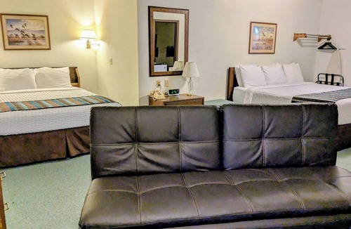Forsyth Hotel | Rails Inn