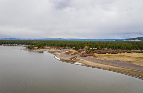 West Yellowstone House | Rainbow Point Sabo Cabin