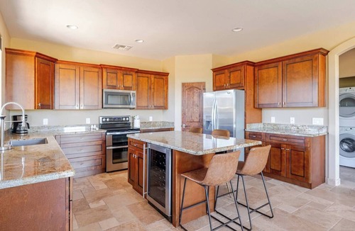 Sunrise Desert Vistas Cottage | Ranch Road Desert Oasis.Privacy.Unbelievable Mountain Views!