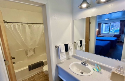 Ennis Hotel | Red Bear Inn