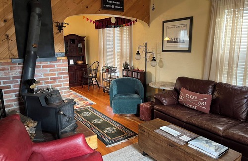 Red Lodge House | Red Lodge Getaway - Walk to Shops & Dining - Mountains Nearby