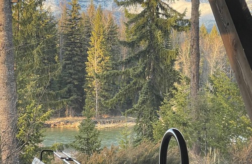 Polebridge House | Red Meadow Lodge: A Wilderness Retreat