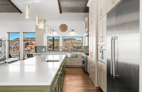Littleton House | Red Rock Mountain View Luxury Retreat