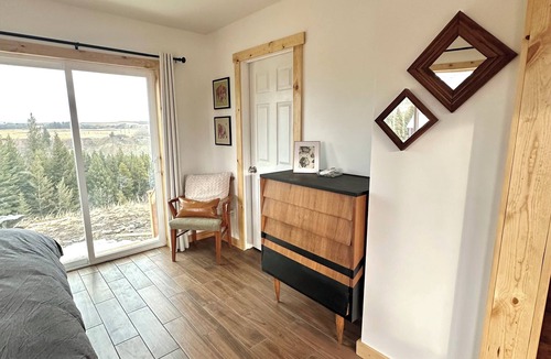East Glacier Park Cabin | Relaxing Cabin with Waterfall near Glacier National Park - King Bed!