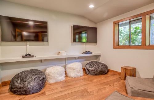 Century West House | River Ridge 420A
