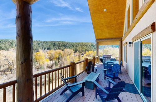 San Juan River Village House | Riverfront Lodge | Hot Tub | Game Room