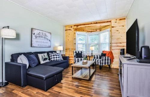 Eagle River House | Riverview Cottage
