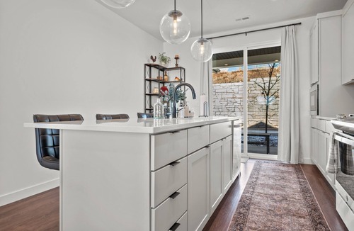 Mountain Green House | Roam Ski Den R5949|Ski Retreat|Spacious Family Loc
