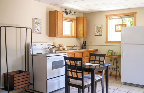 Paonia Hotel | Rocky Mountain Inn