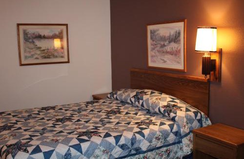 Wibaux Hotel | Rodeway Inn Gateway to Medora T-Roosevelt & Makoshika State Park