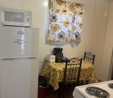 Malta Hotel | Royals Inn Motel