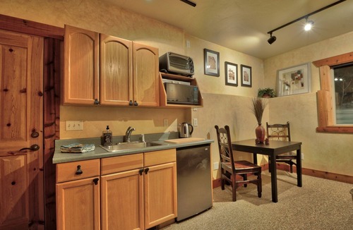 Park City Cabin | Rustic and Secluded only 20 minutes to Park City