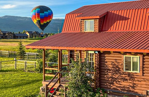Driggs House | Rustic dog-friendly mountain-view home with fireplace, grill, & Ping-Pong