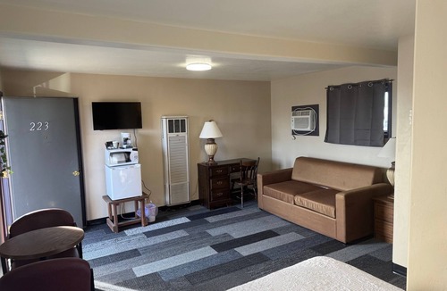Glasgow Hotel | Rustic Lodge