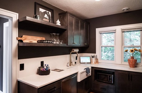 Summit - University Apartment | Saint Paul Vacation Rental Near Downtown