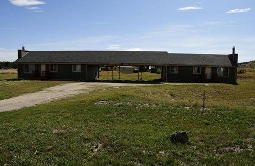 Horse Butte House | Sandhill East Home - all comforts of home with great mountain views